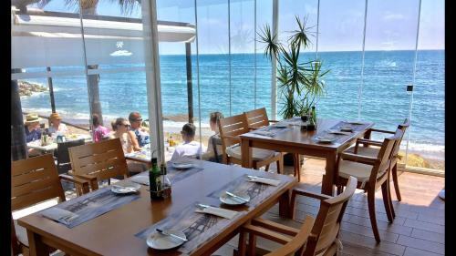 Mi Capricho 2f Beachfront- Apartment With Sea View - Costa Del Sol