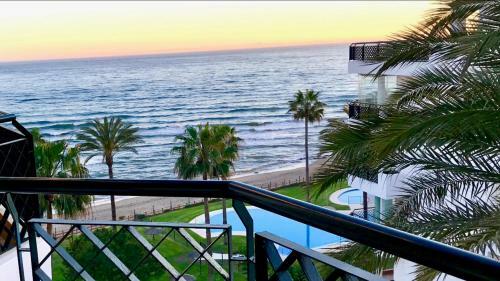 Mi Capricho 2f Beachfront- Apartment With Sea View - Costa Del Sol