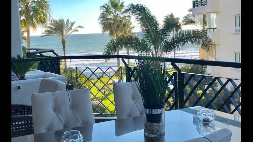 Mi Capricho 2f Beachfront- Apartment With Sea View - Costa Del Sol