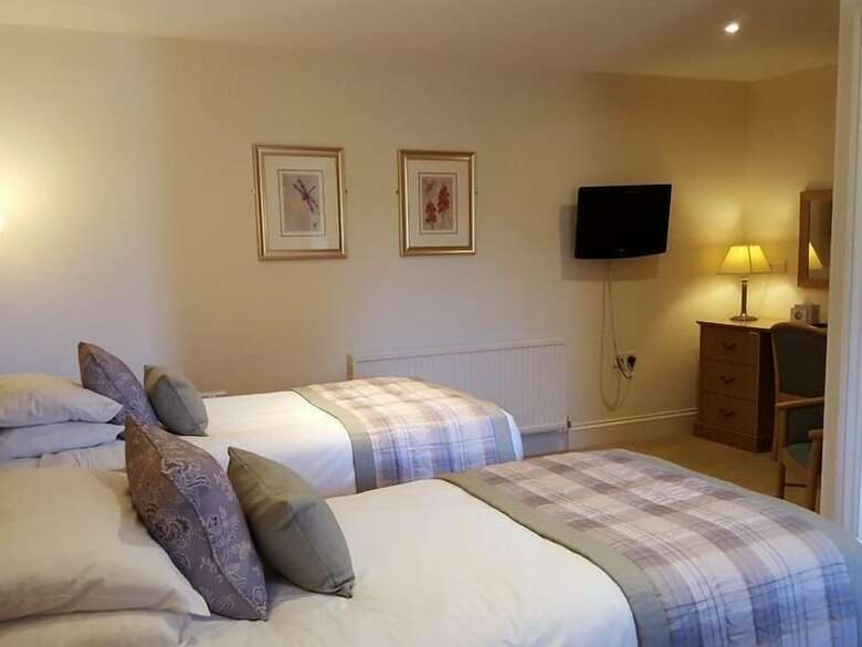 Apple Tree Hotel