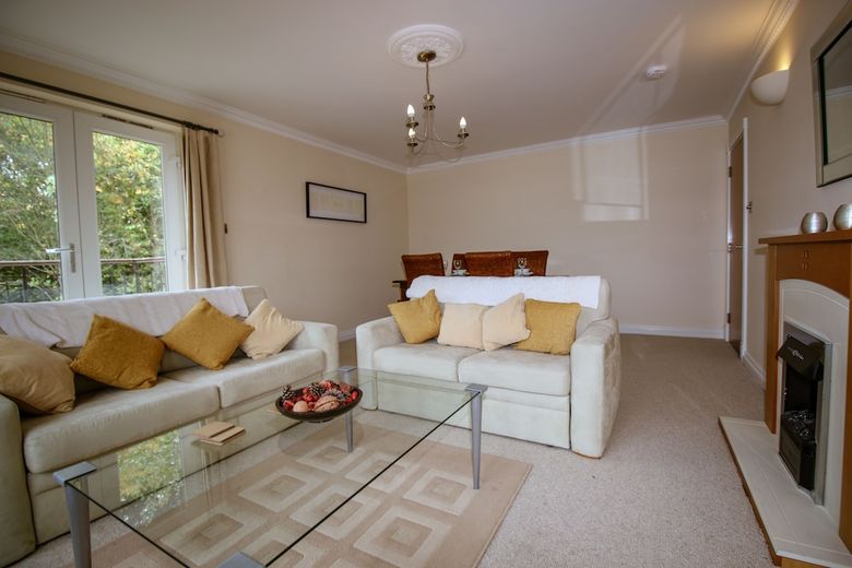 Turnberry Apartments