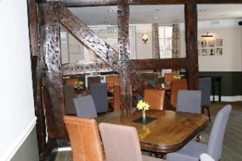 Royal Oak Hotel