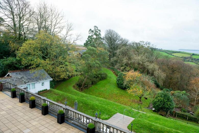 Trenython Manor Hotel & Spa
