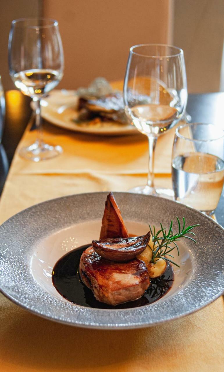 Trenython Manor Hotel & Spa