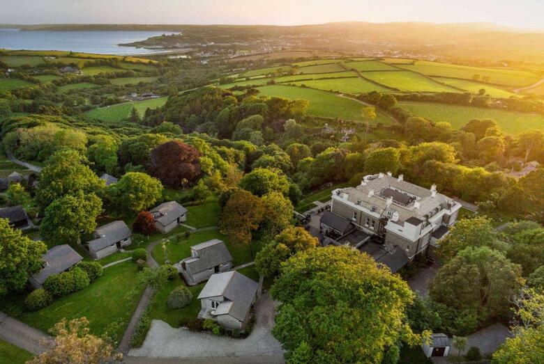 Trenython Manor Hotel & Spa