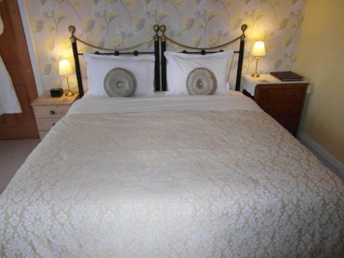Anton Guest House Bed And Breakfast