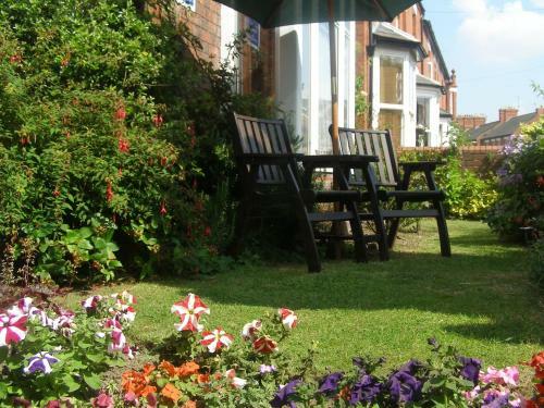 Anton Guest House Bed And Breakfast