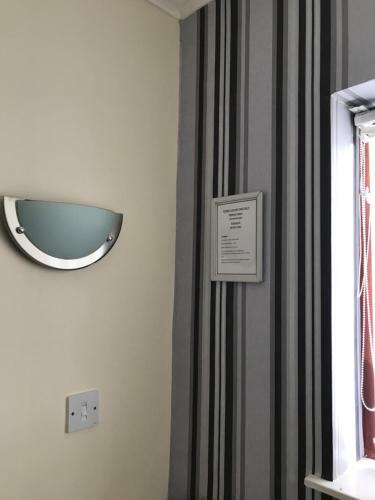 Hostal Sydney House