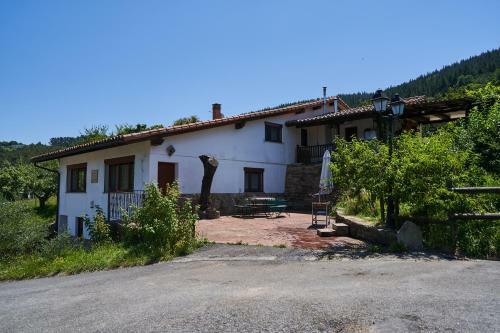 Garai Etxea, Casa Adosada En La Monta�a