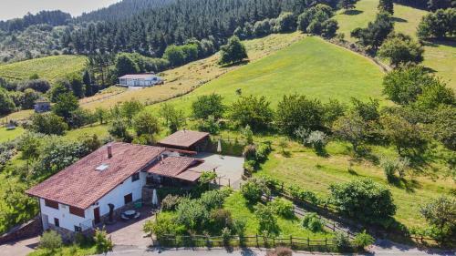 Garai Etxea, Casa Adosada En La Monta�a
