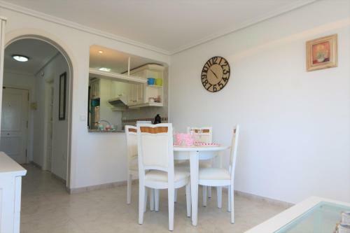 Apartamento Lomas De Campoamor Ref 8222