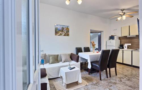 Apartments By The Sea Basina, Hvar - 5699
