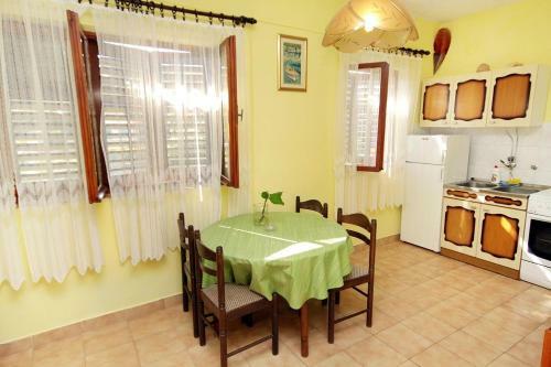 Apartments By The Sea Mudri Dolac, Hvar - 5693