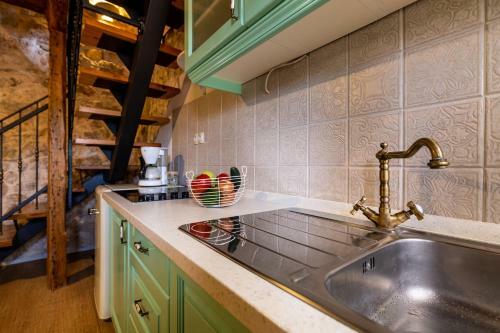 Parona Holiday Home