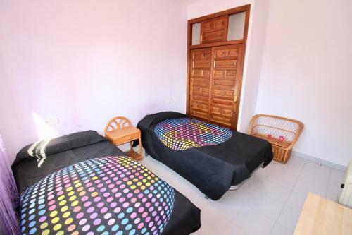 Villa, Piscine, Wifi. Locamar Silvia Cat.