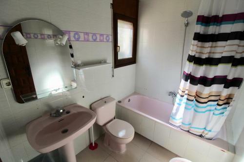Villa, Piscine, Wifi. Locamar Silvia Cat.