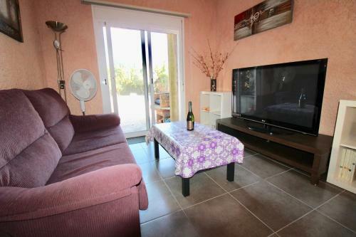 Villa, Piscine, Wifi. Locamar Silvia Cat.