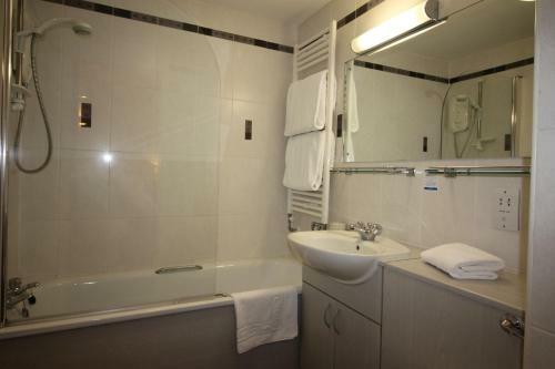 Parkstone Hotel