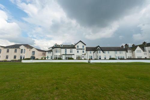 Parkstone Hotel