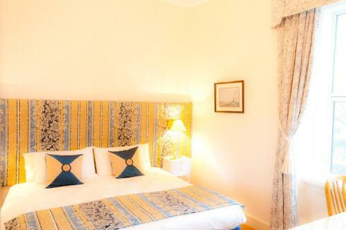 Hostal Golf View B&B