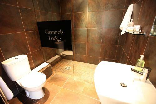 Hostal Channels Lodge