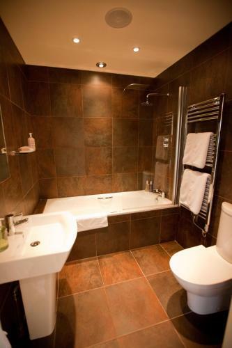 Hostal Channels Lodge