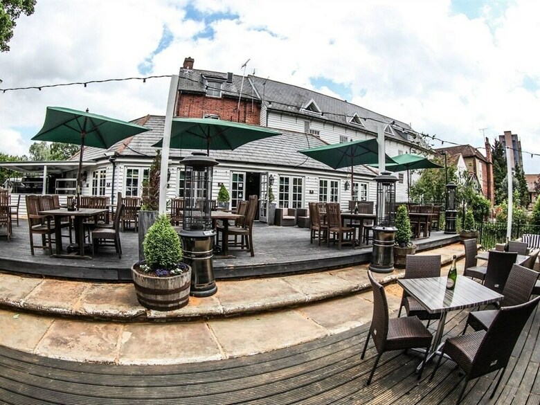 Posada The Riverside Inn