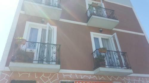 Hostal ?????? ????????