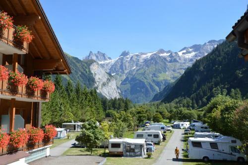 Eienw�ldli Camping And Empty Lots