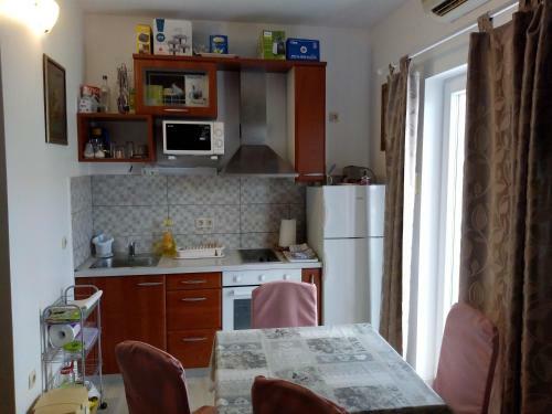Vodice Mladen Apartman Za Familiju