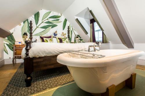 Hotel Orange Tree