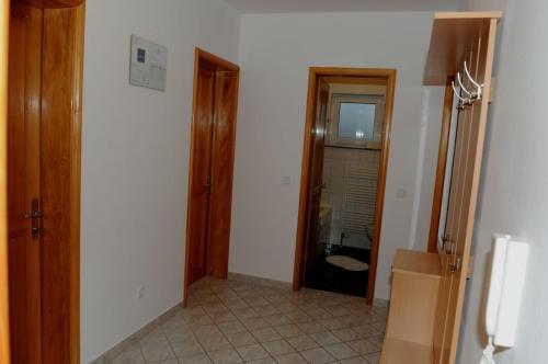 Apartments Dugonji?