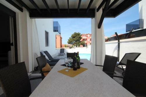 Villa Essenza Rossa 650 Meters From The Beach