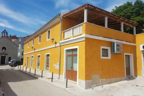 Old Town Apartment Popovic