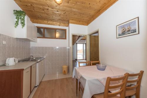 Apartments Lenka