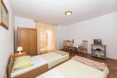 Apartments Lenka