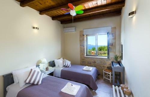 Villa Asteriskos & Vereniki Sea View From Mountains