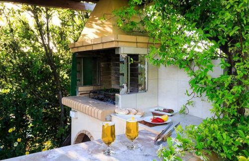 Villa Asteriskos & Vereniki Sea View From Mountains
