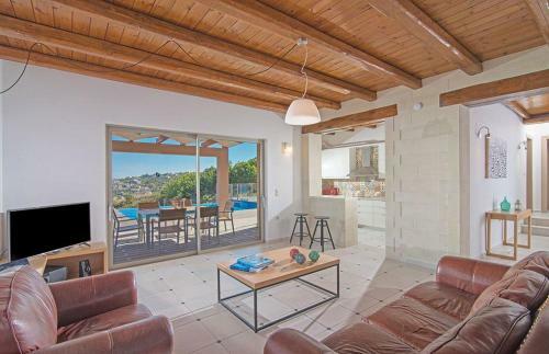Villa Asteriskos & Vereniki Sea View From Mountains