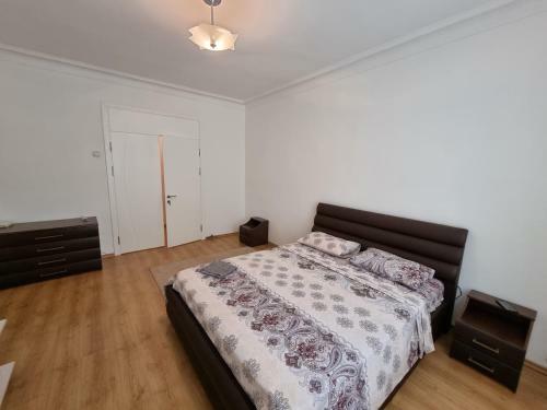 Ultracentral Old Boulevard Stefan Cel Mare 2-rooms Studio Apartments