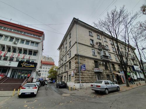 Ultracentral Old Boulevard Stefan Cel Mare 2-rooms Studio Apartments