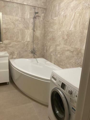 Lovely 2-bedroom Apartment In Chisinau Centre