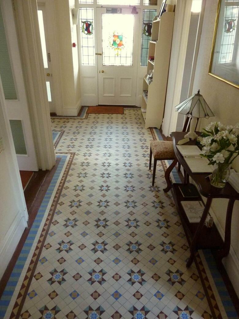 Hostal Derrin Guest House