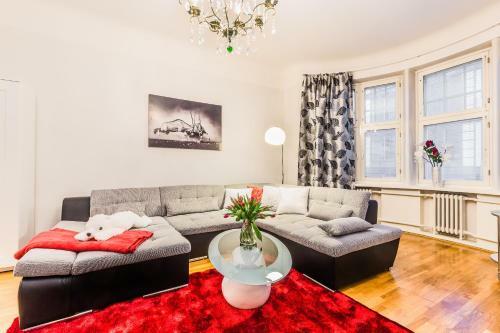 Go Happy Home Apartments