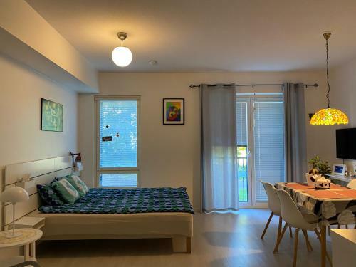 Stylished And Bright Studio Apartment