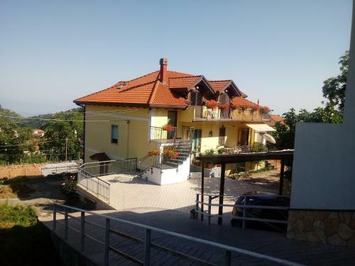 B&B Kebont�