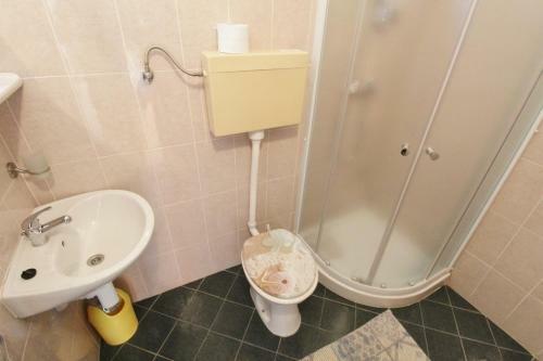 Hostal Apartments Zambratija With Sea View