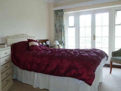 Tyrrells Ford Hotel
