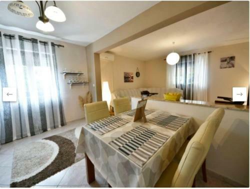 Paradzik Holiday House