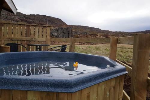 Hvammur 3 Hrakh�lar With Private Hot Tub